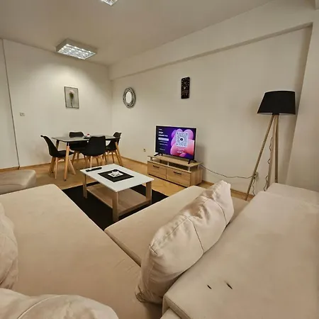 Apartamento Premium A Two Bedroom Escópia