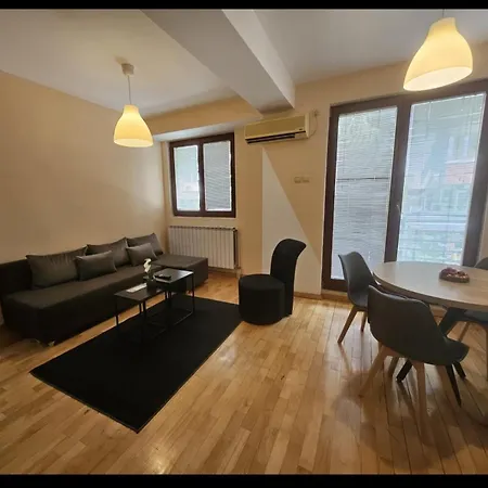 Apartamento Premium A Two Bedroom Escópia