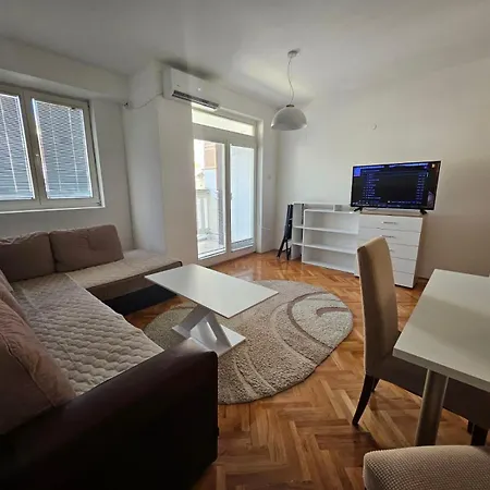 Apartment Premium A Two Bedroom Skopje